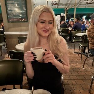 Meet your Posher, Lucy